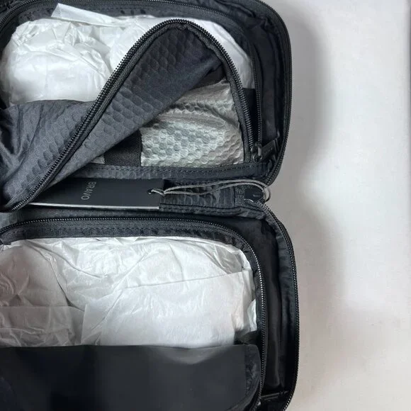 TUMI Bravo Reno Kit, Black NWT Made in Italy - Picture 6 of 10
